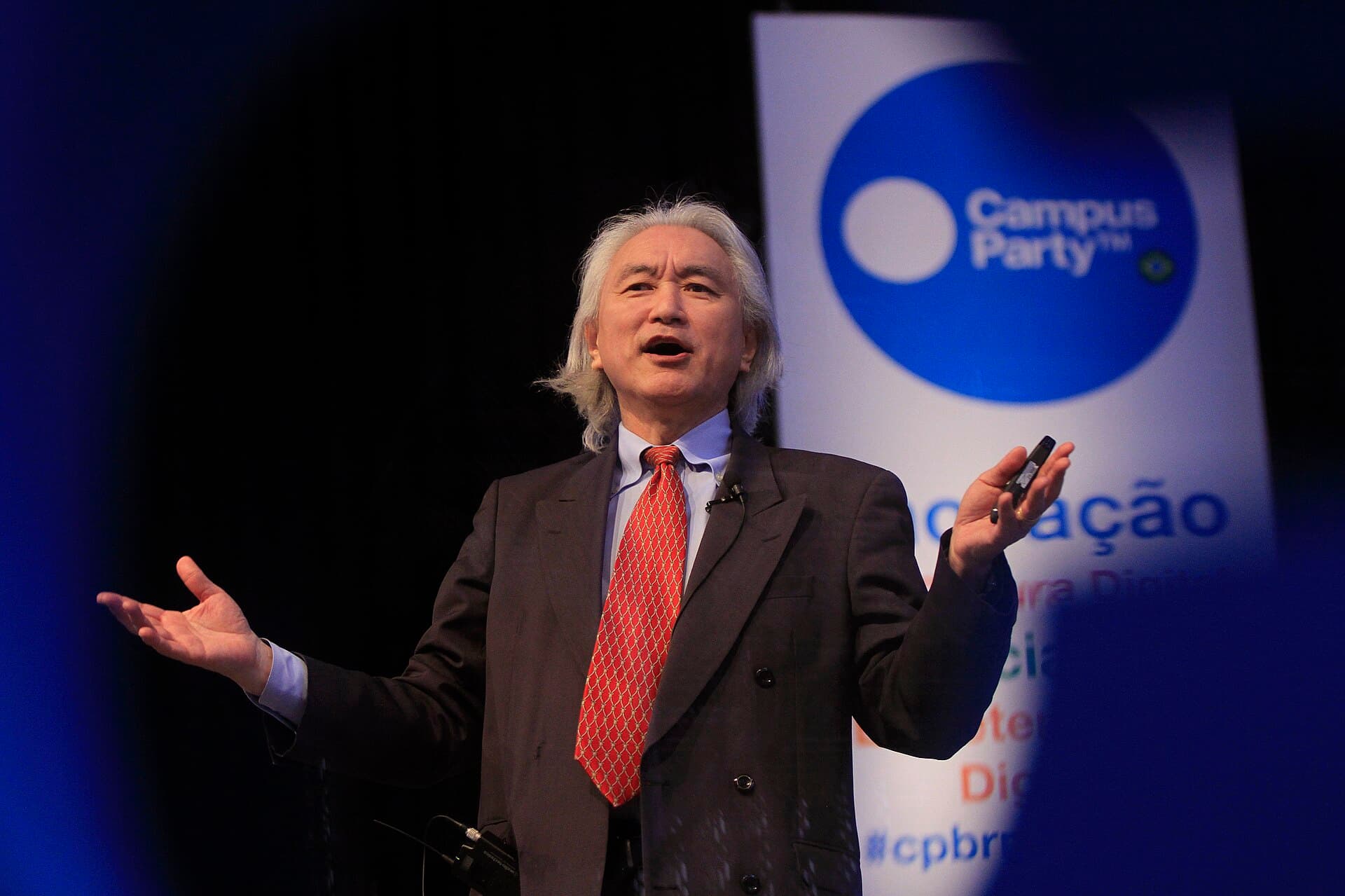 Cuando el porvenir parpadea: Michio Kaku, del chiste afilado a la revolución cuántica